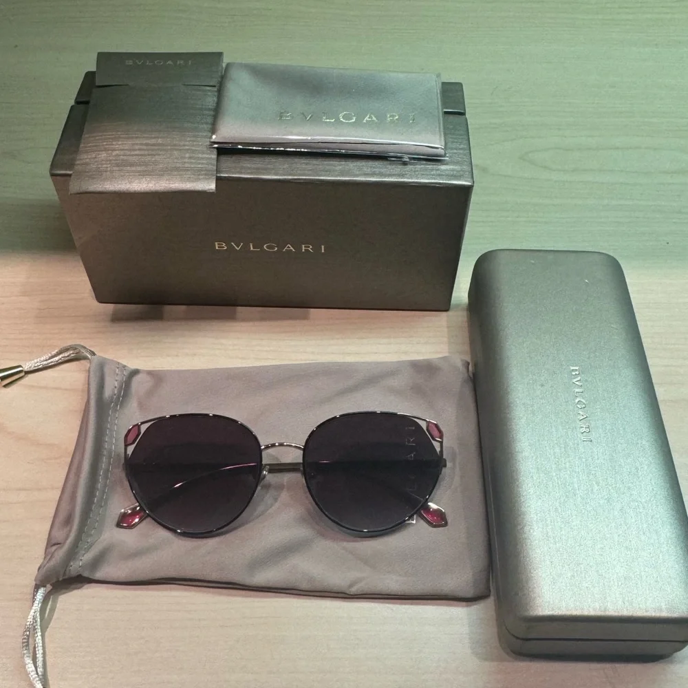 NWT/NIB BVLGARI Cat Eye 56mm Sunglasses - Picture 3 of 9